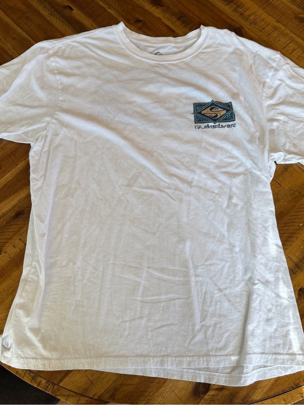 Quiksilver White Short Sleeve Tee with Blue & Tan Logo
